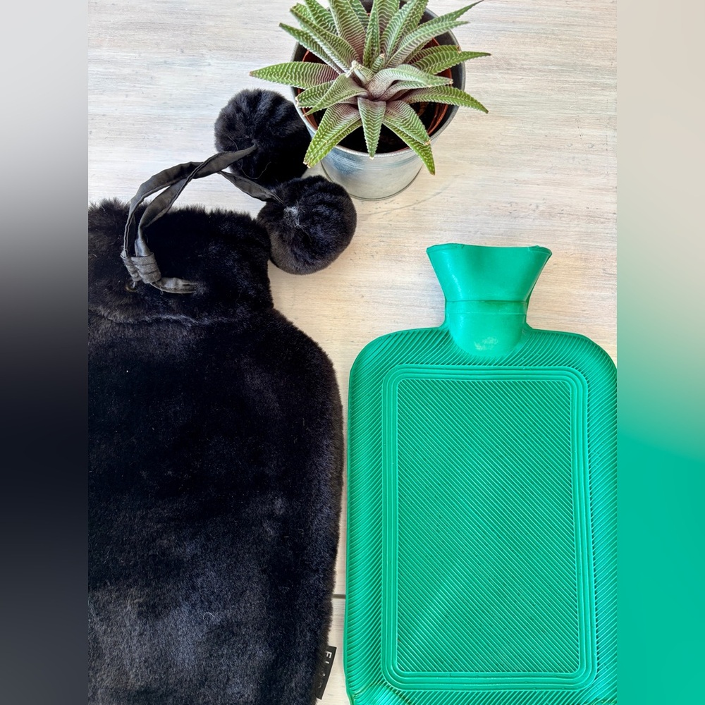 NWT FLAG Black Faux Fur Hot Water Bottle Cover with Green Water bottle.